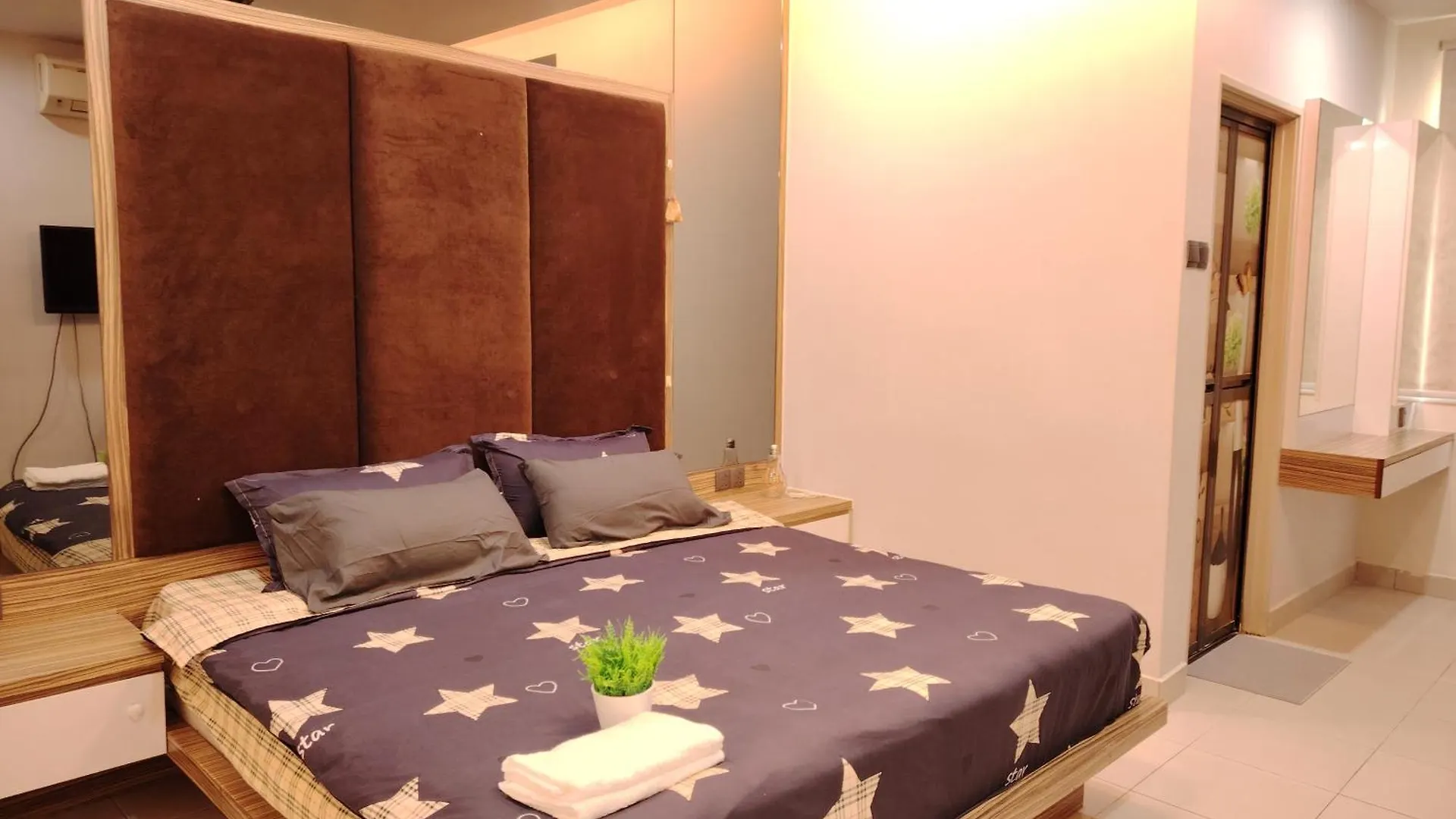 Apartment Tcr-Jb Tebrau City Walk Distance To Ikea Toppen & Aeon Mall Johor Bahru